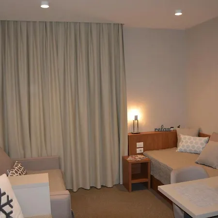 Srebrna Pahulja-konaci